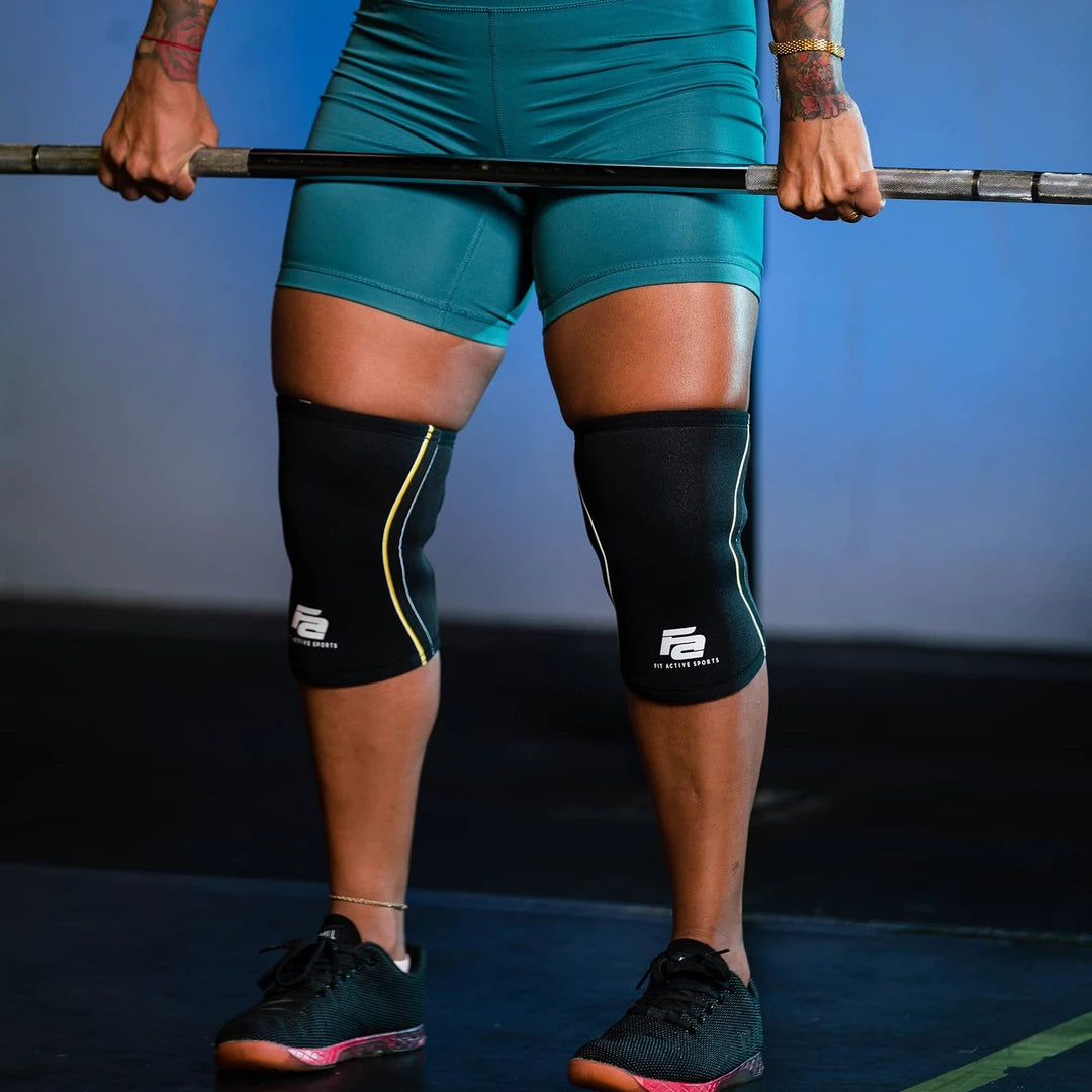 Wrist wraps, self locking belt, Knee Sleeves (Neoprene)